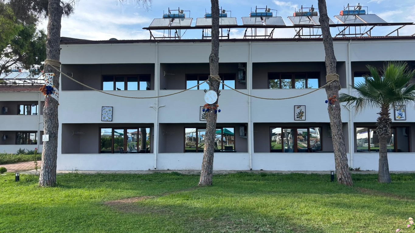 Antalya Lara Polisevi