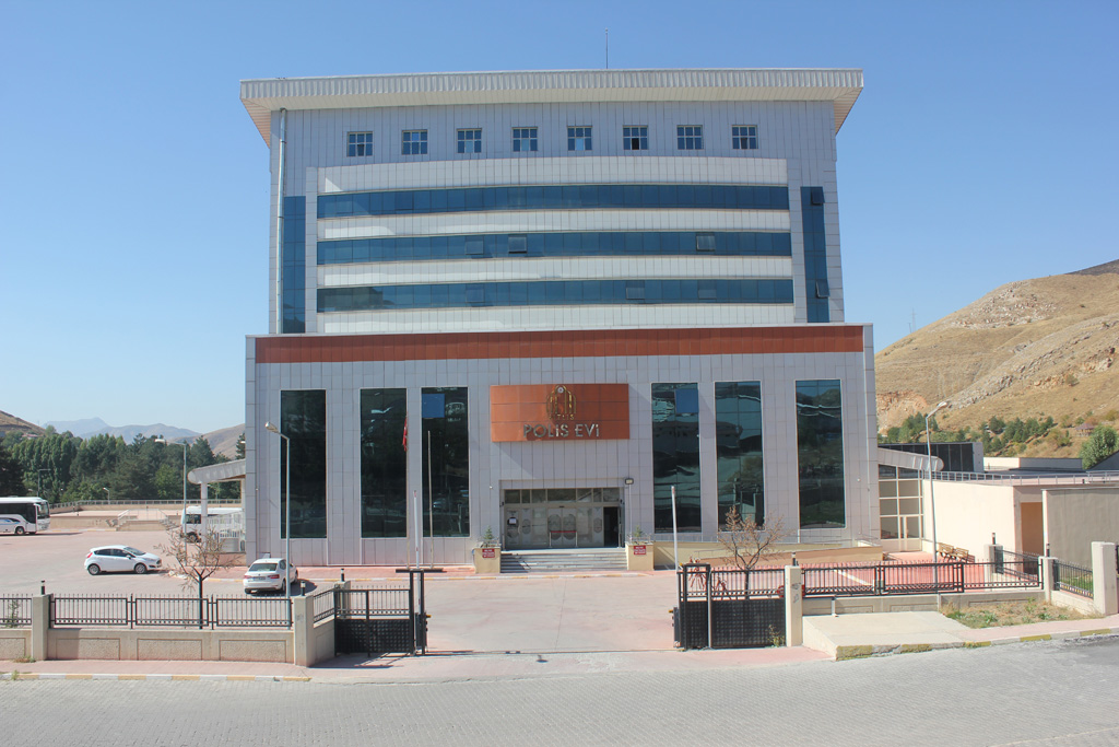 Bitlis Polis Evi